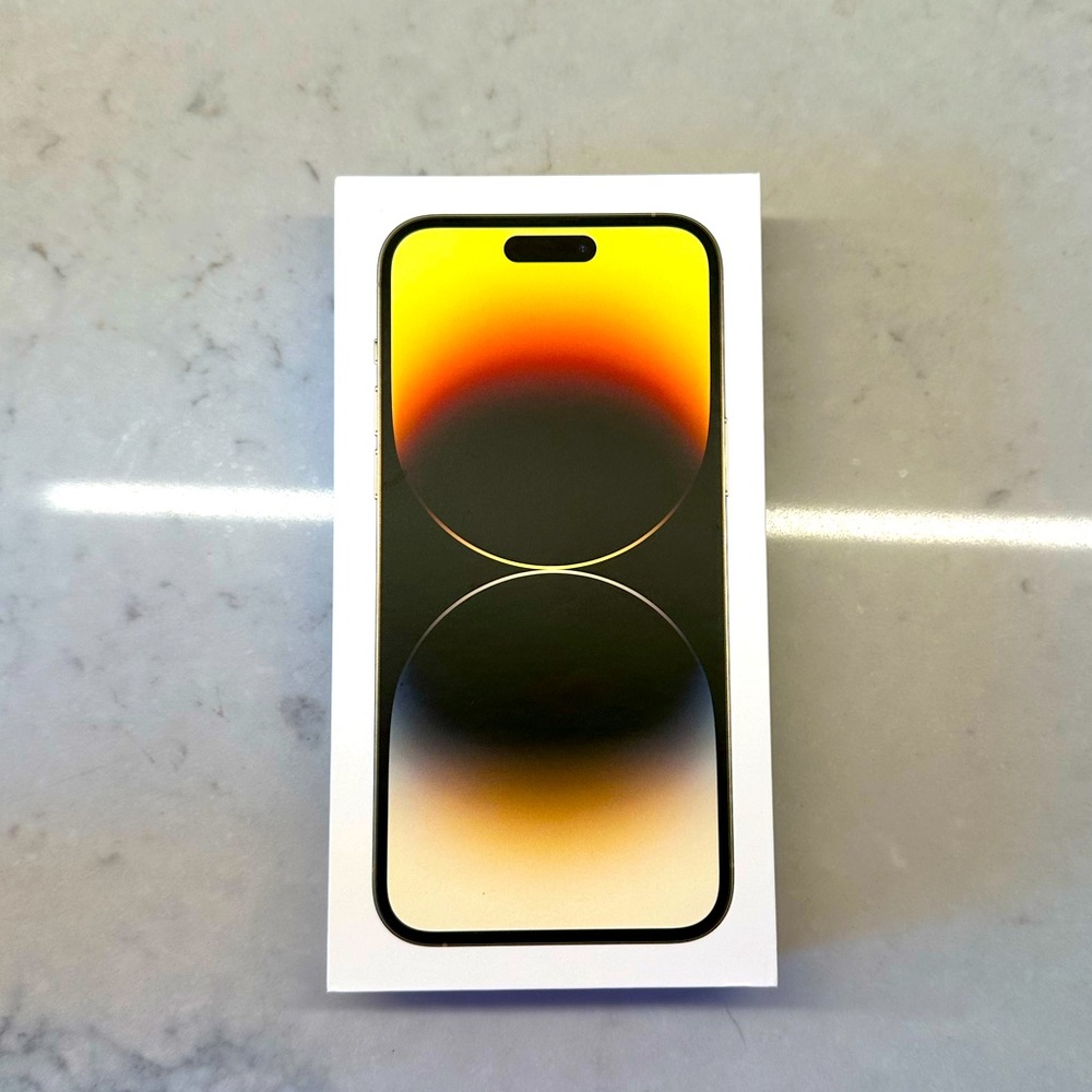 iPhone 14 Pro Max Box